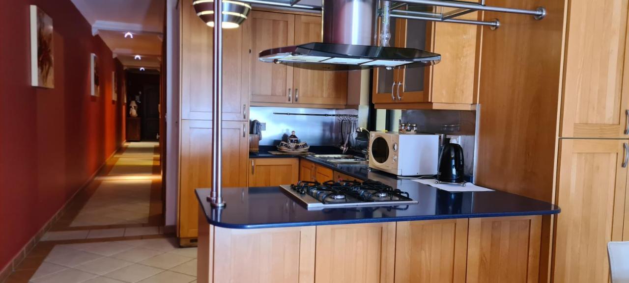 Mellieha Bay 3 Bedroom Apartment " Bliss On The Bay " Екстер'єр фото
